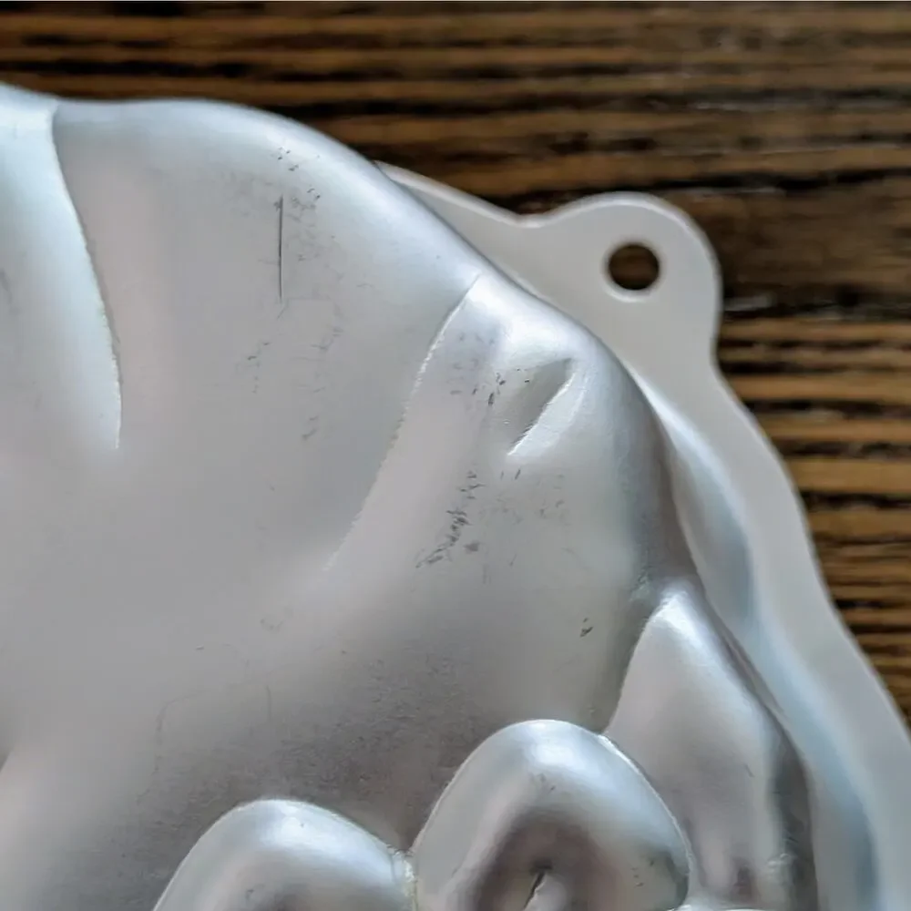 Vintage 1985 Wilton Dotty Dog Cake Pan 2105-3975 Get Along Gang Novelty Baking